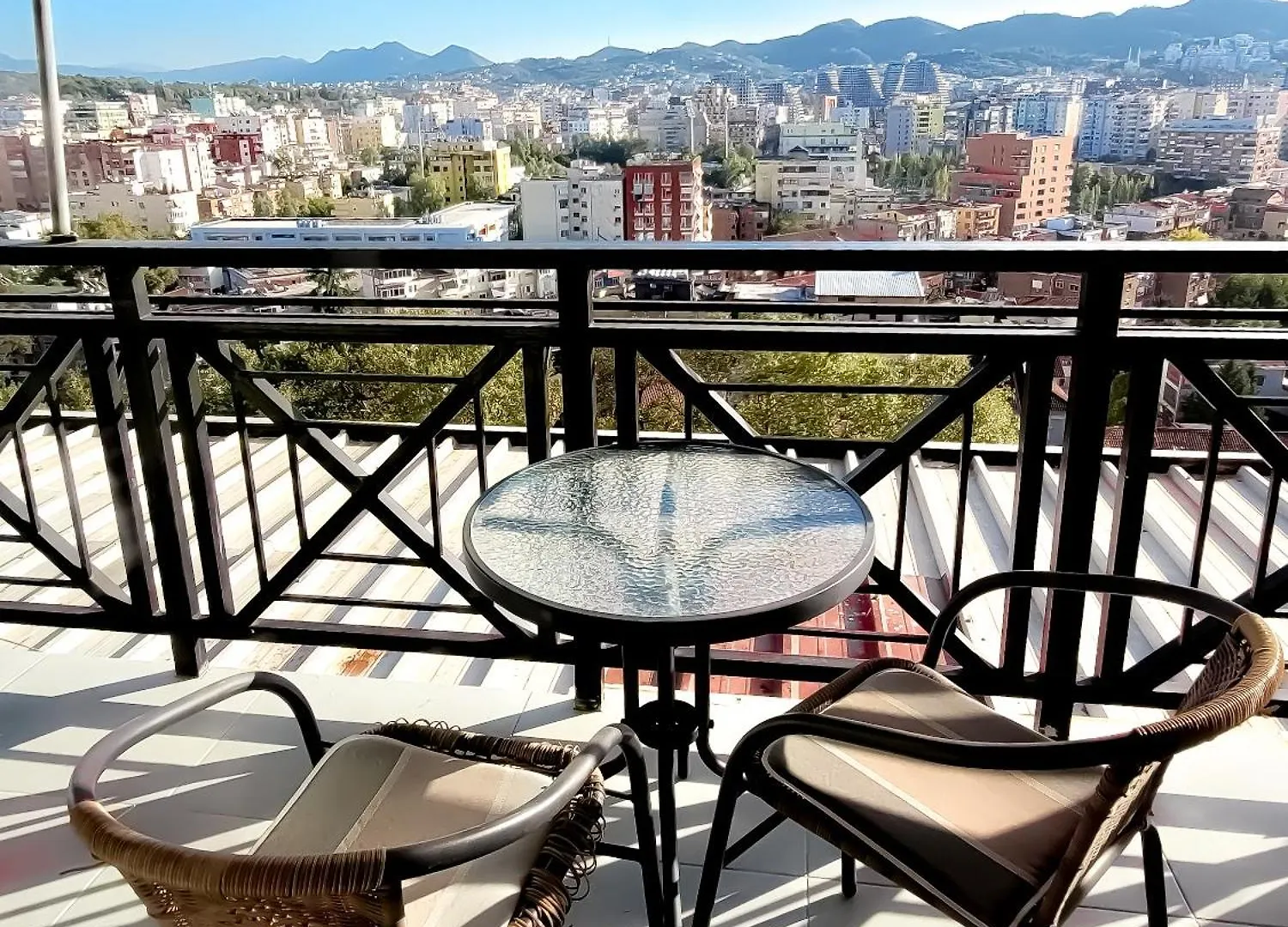 Skyline Apartments Tiran